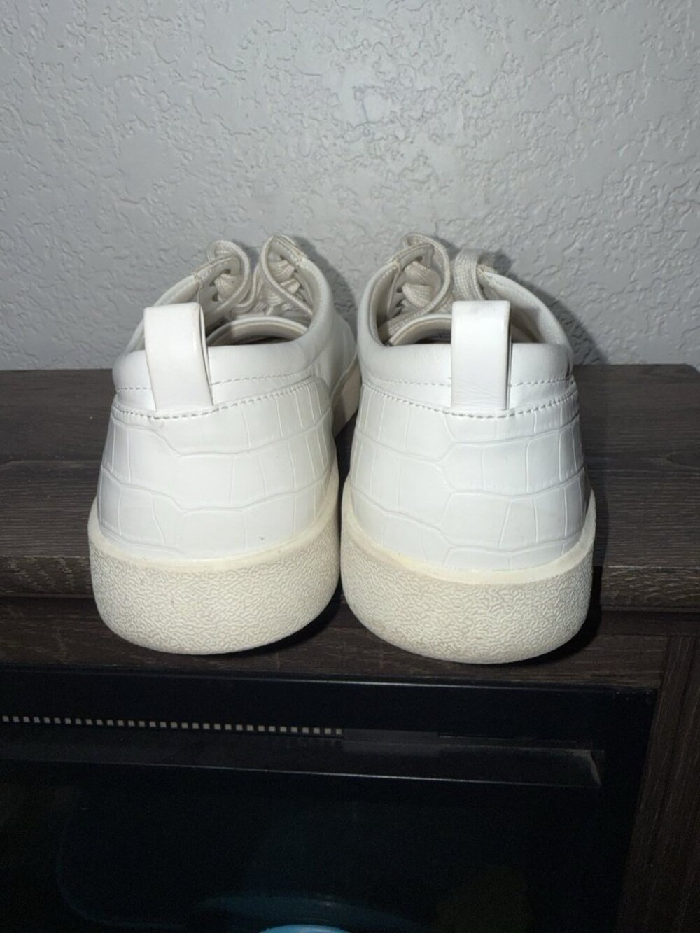 Vionic Winny Women's Sneakers White Leather Croc Embossed Low Top Size 6.5 Shoes - Picture 6 of 7